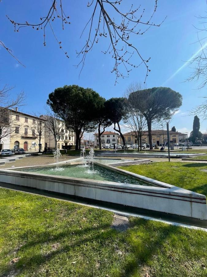 La Casa Nel Vicolo Apartment Altopascio Luaran gambar